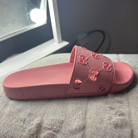 Gucci slides - Picture 2 of 3
